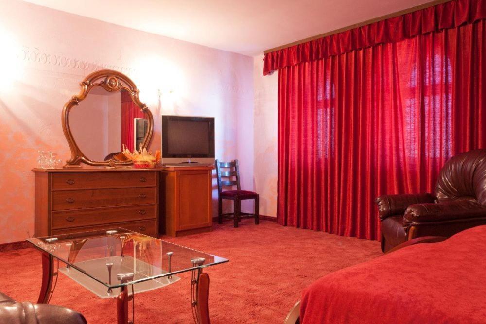 Kaloyanova Fortress Hotel Arbanasi Bilik gambar